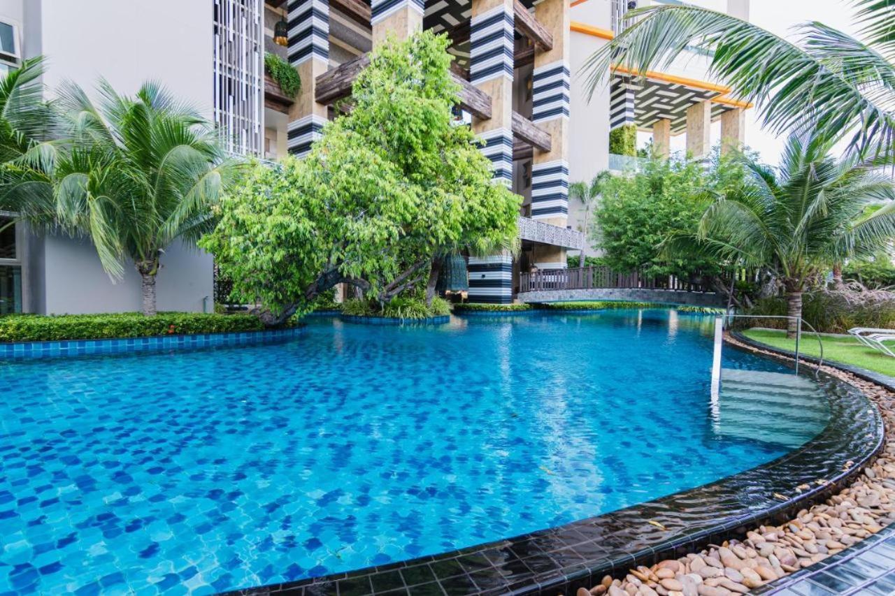 Appartamento The Riviera Jomtien Studio Sea View High Floor Esterno foto